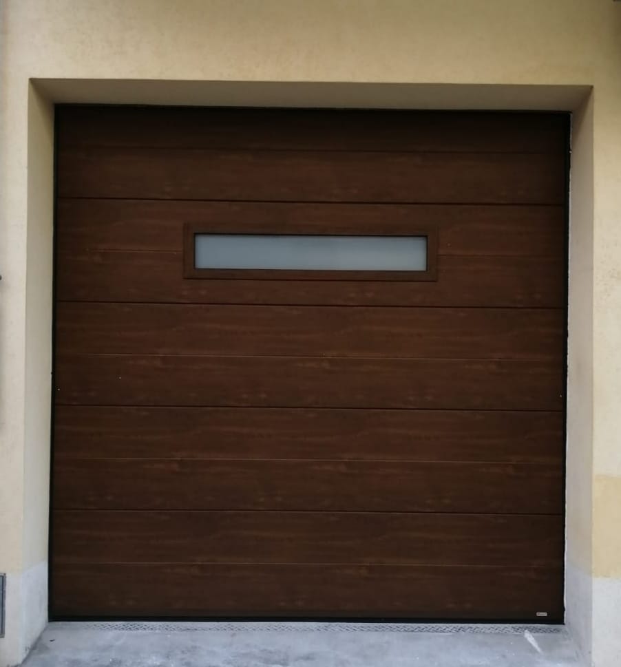 garage con apertura automatizzata