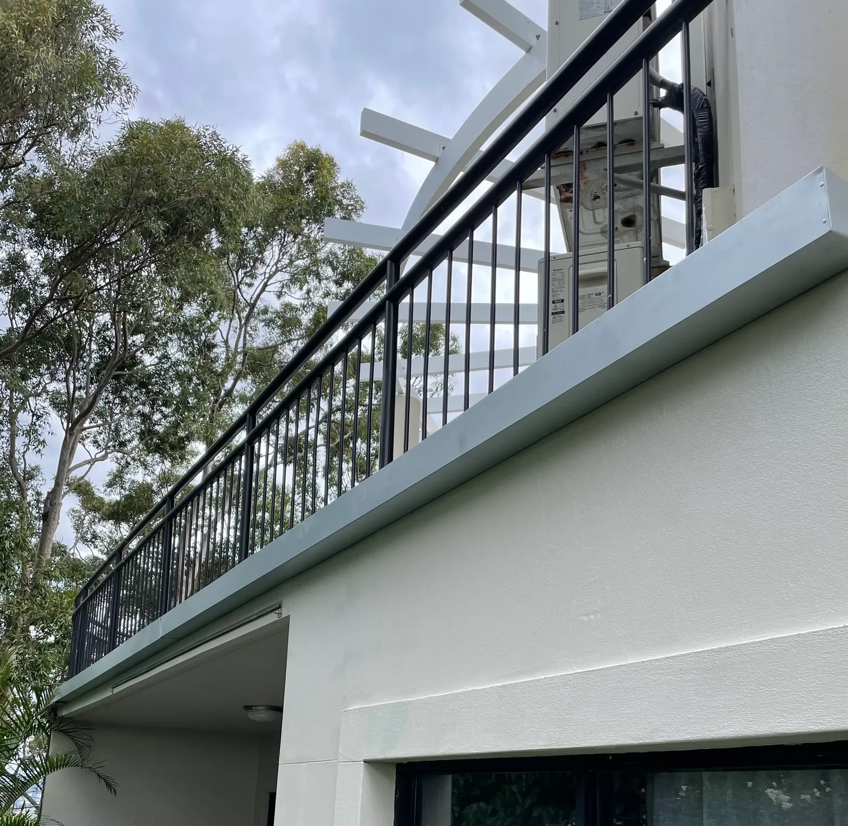 Slab Edge Seal & Gutter Replacement