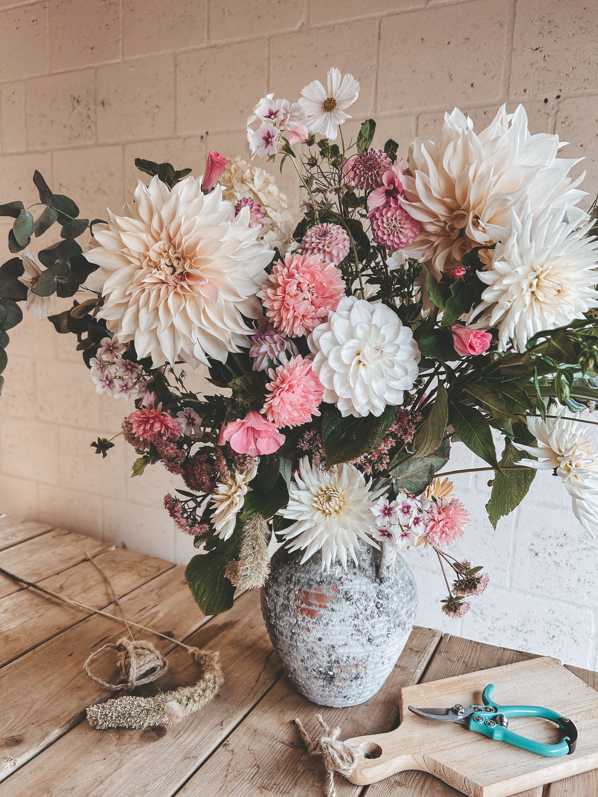 Flower Art | Studio FemFleur | Hengelo Gelderland | Achterhoek | Bloemstukken op maat | Flowerart