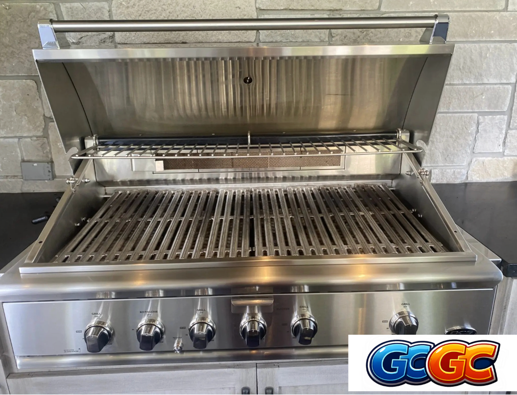 Orange Beach grill cleaning service performing deep grill restoration