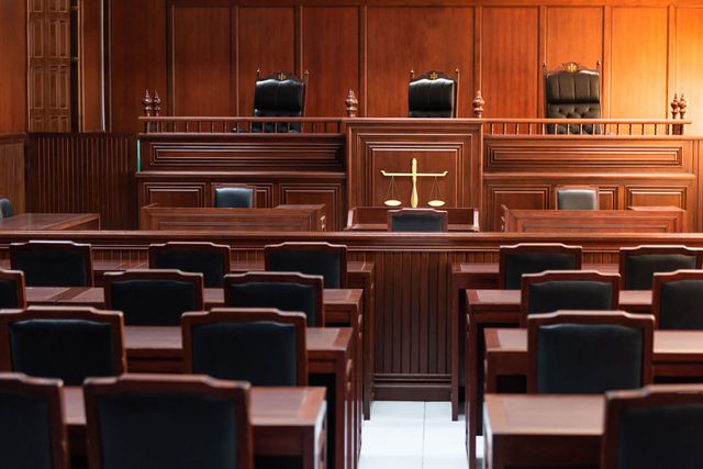 Courts | Warrick County