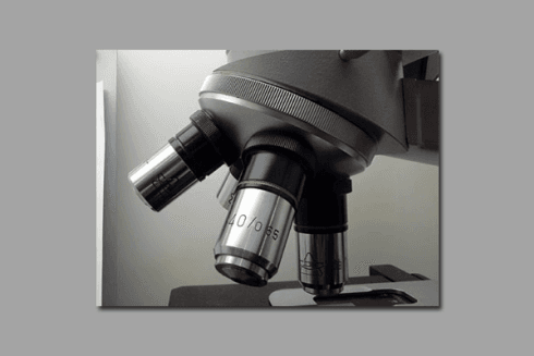 Microscopio specifico per esami di laboratorio