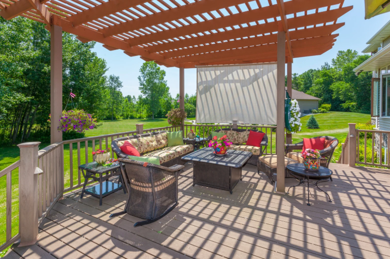 Deck Repair Warning Signs
