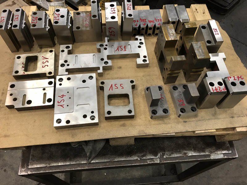 Parti metalliche stampate