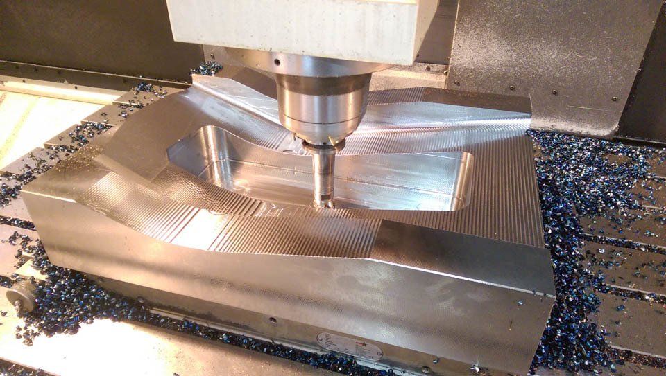 Macchina fresatura in azione