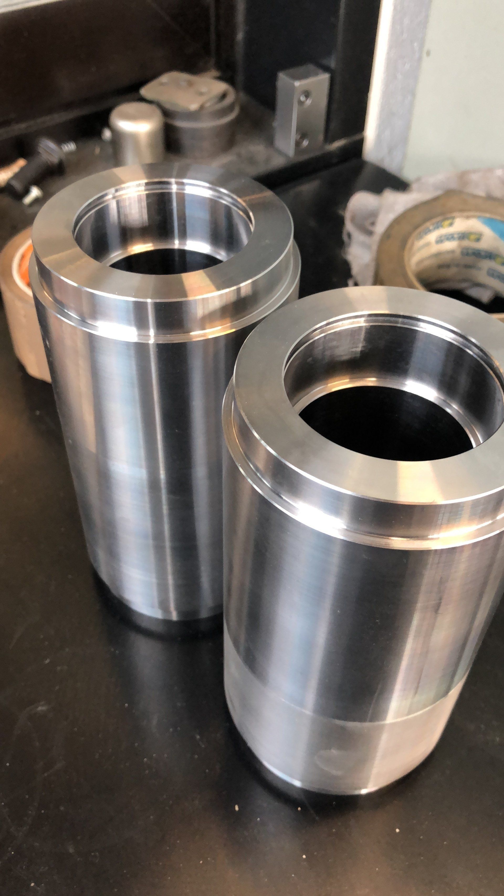 modelli in metallo a cilindro