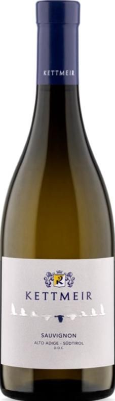 Bottiglia di vino Sauvignon Kettmeir. Etichetta bianca con testo e tappo viola.