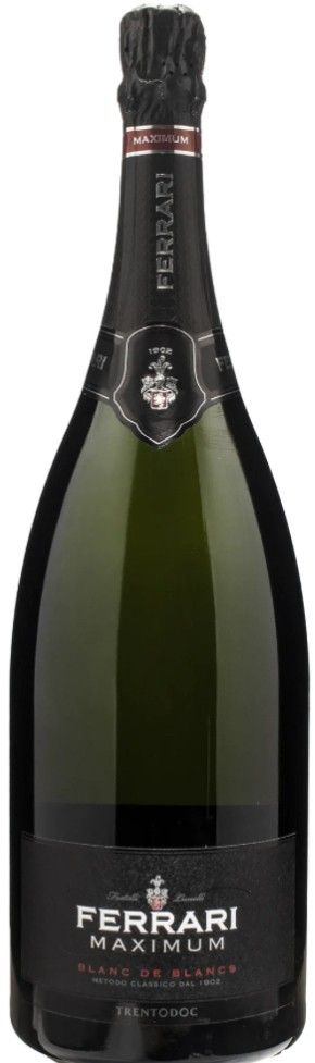 Bottiglia di spumante Ferrari Maximum. Etichetta nera con testo argentato e dettagli dorati.