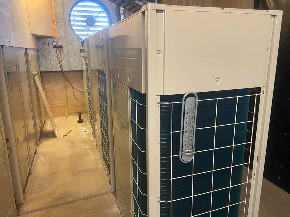 Installed Inverter Floor Standing Air Conditioner for Businesses