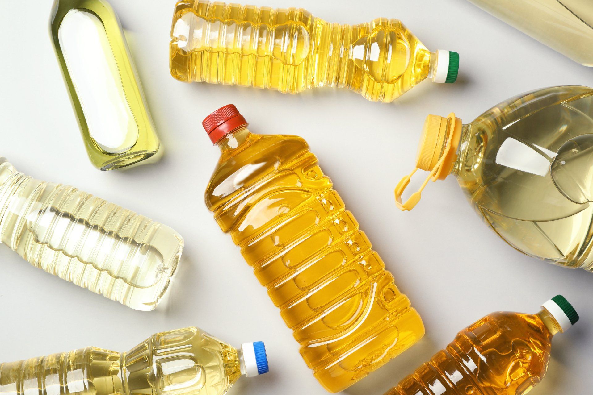 There are many different types of oil in plastic bottles.