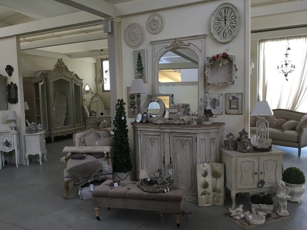 arredo in stile ottocentesco