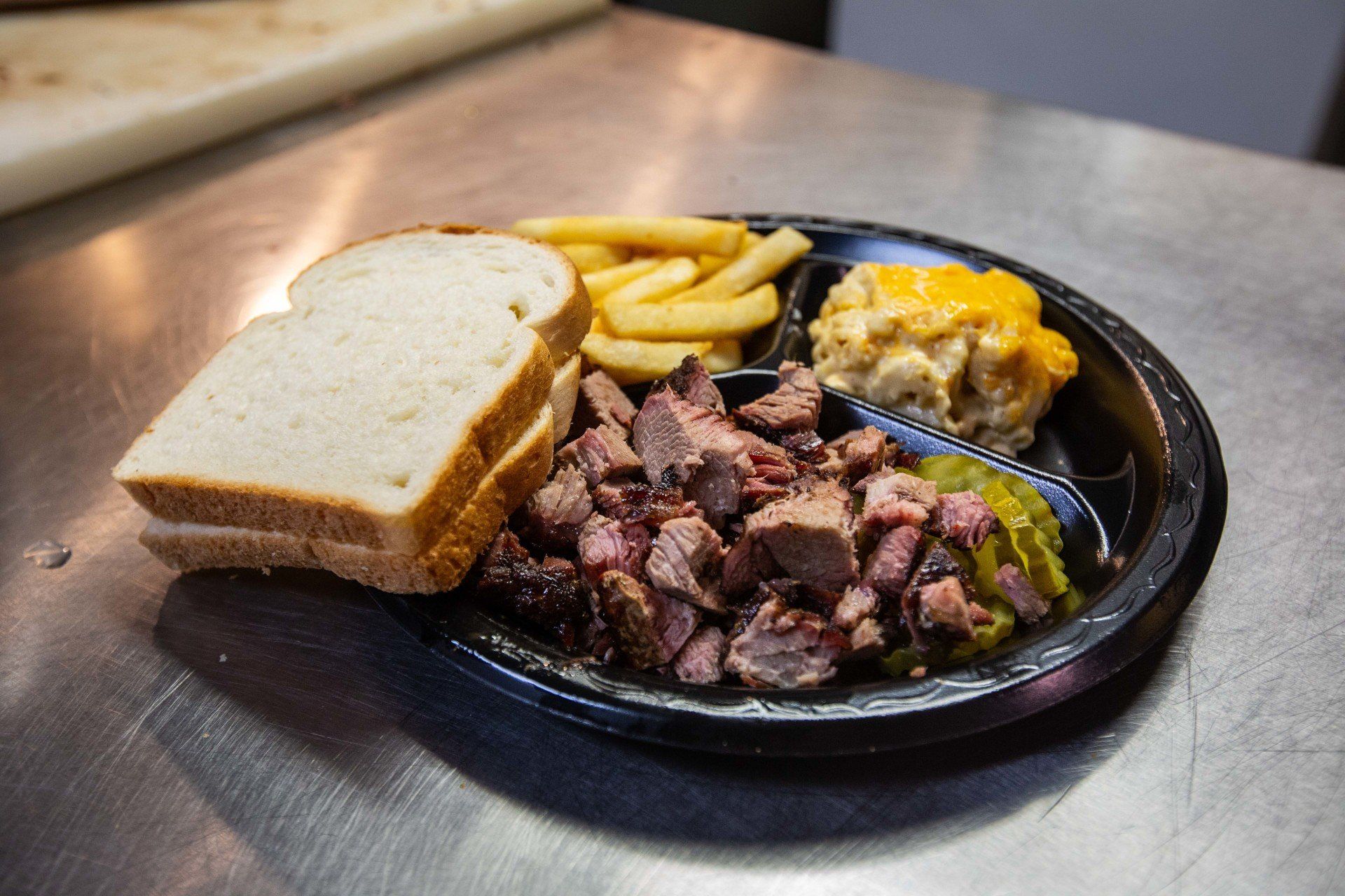 Phil's BBQ - The best BBQ in Alabama