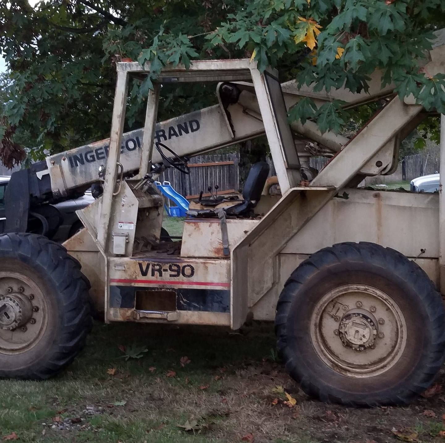 VR-90 tractor | Tenino, WA | M & L Equipment