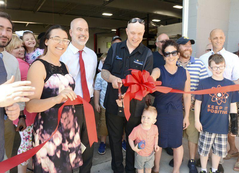 Community Ribbon Cutting Event Celebrating Lake Erie Automotive Team | Lake Erie Automotive Service