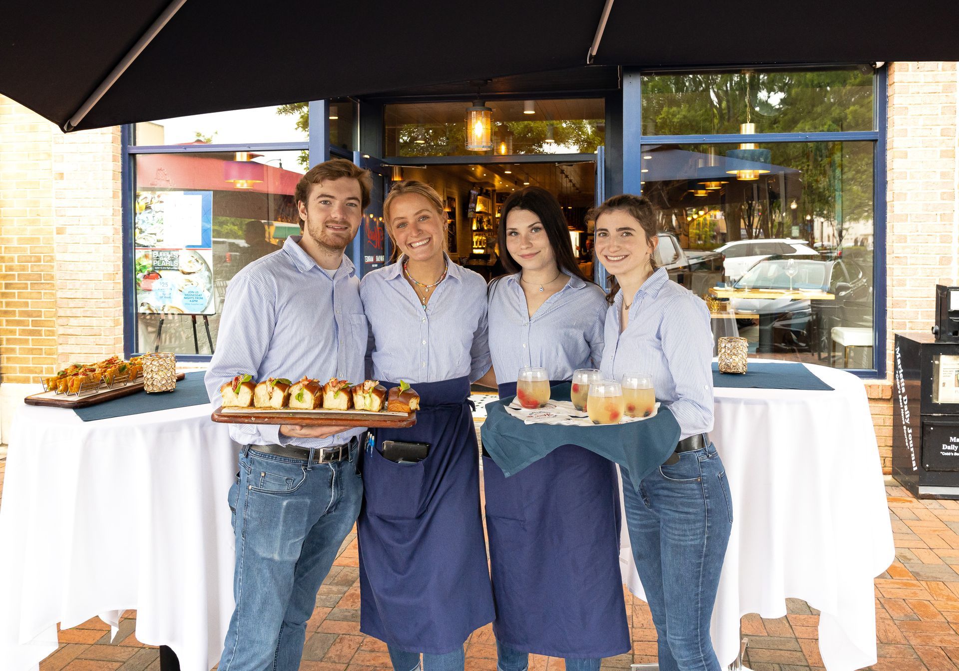 mac's raw bar servers
