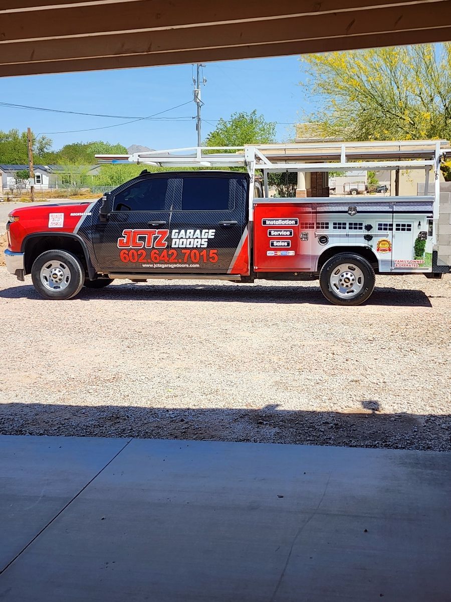 JCTZ-garage-door-repair-truck-Surprise-az
