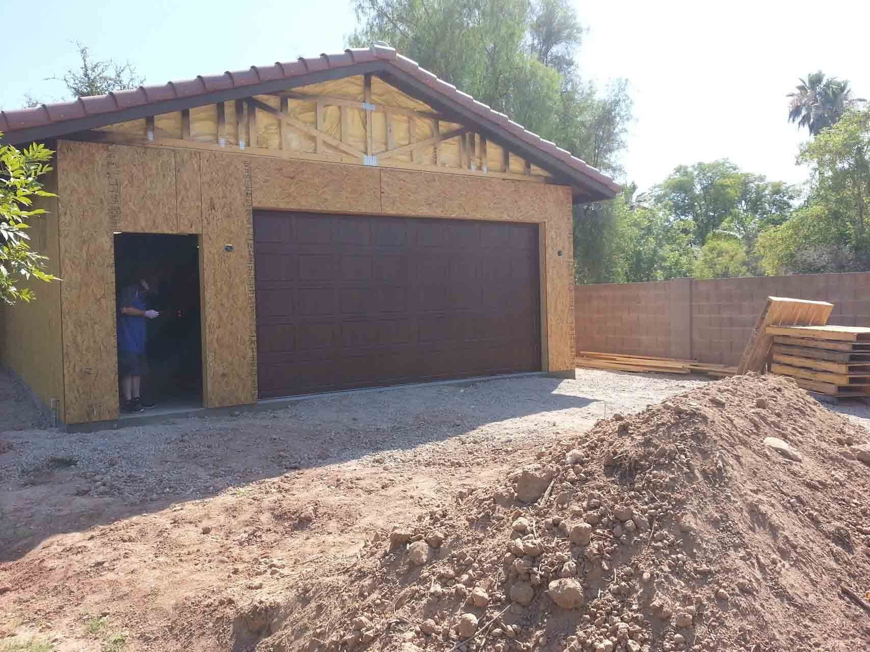 New-Build-Garage-Door-buckeye-az