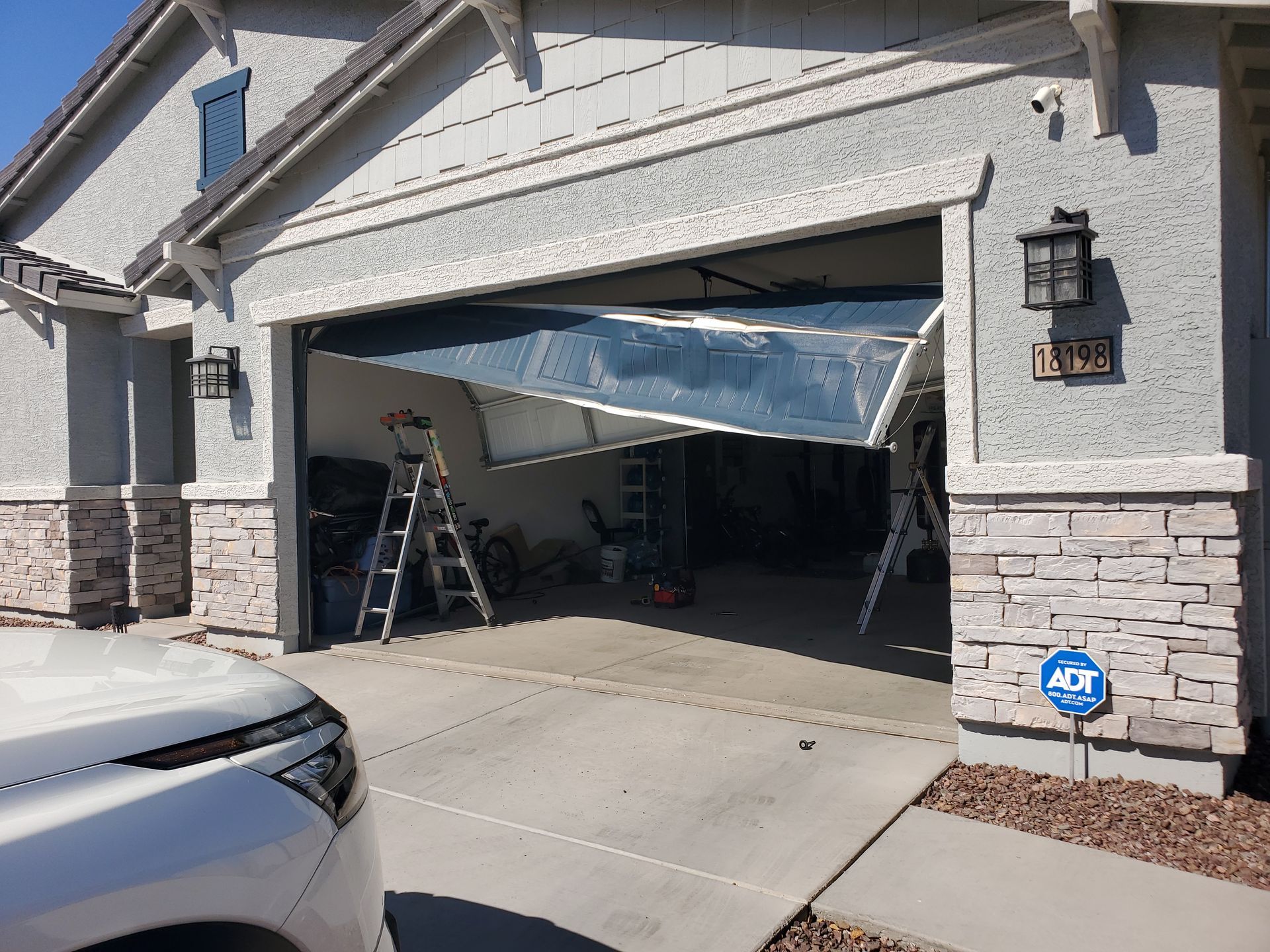 crashed-garage-door-replacement-Chandler-az