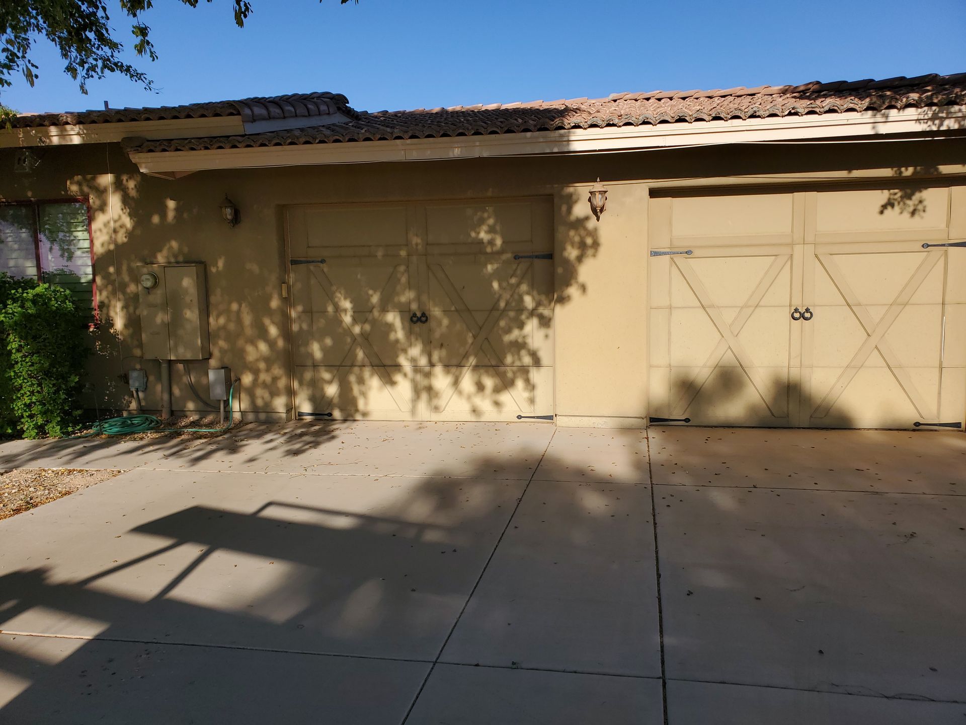 farmhouse garage doors