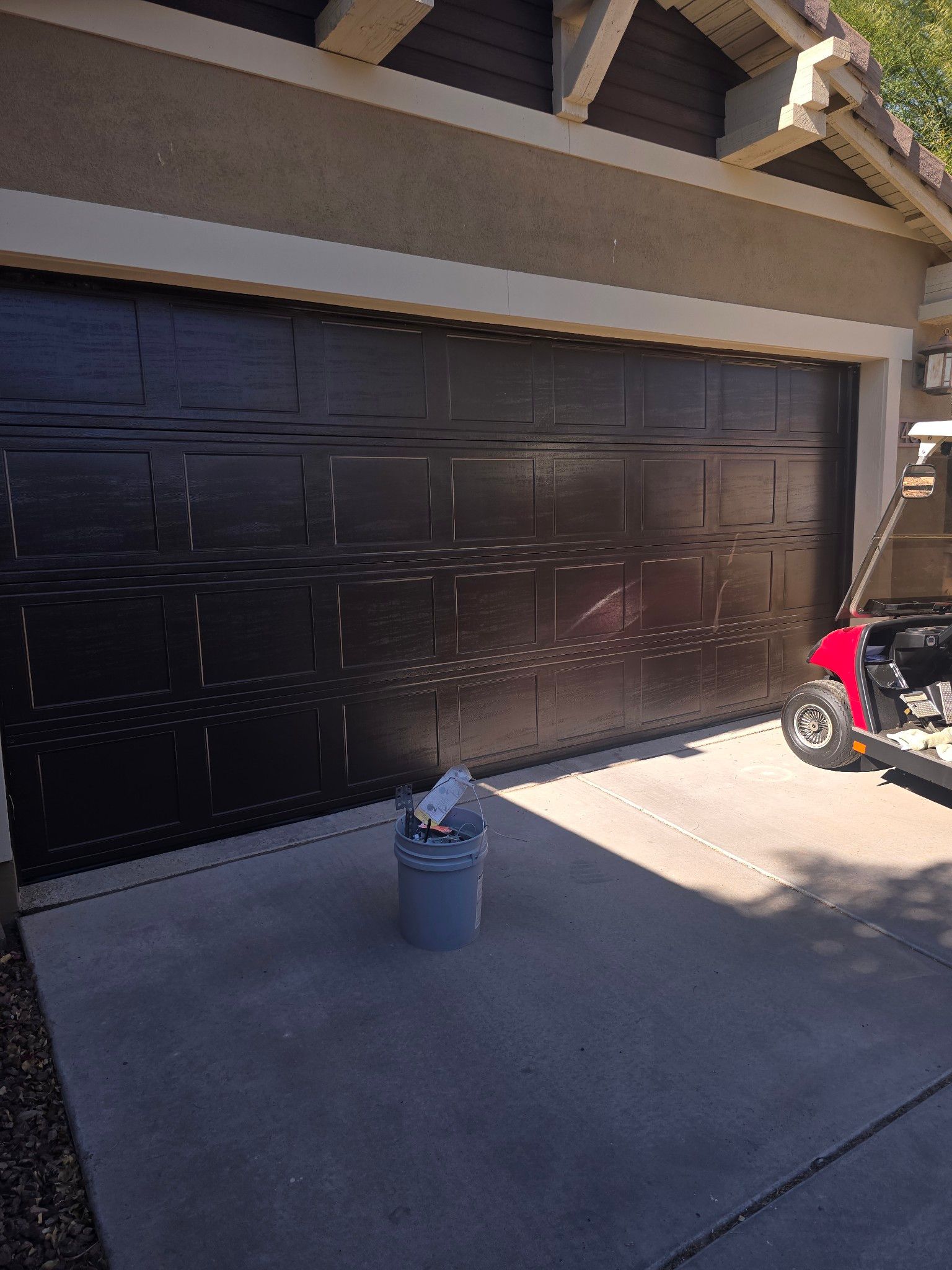 malfunctioning-garage-door-replacement-and-repair-litchfield-park-az