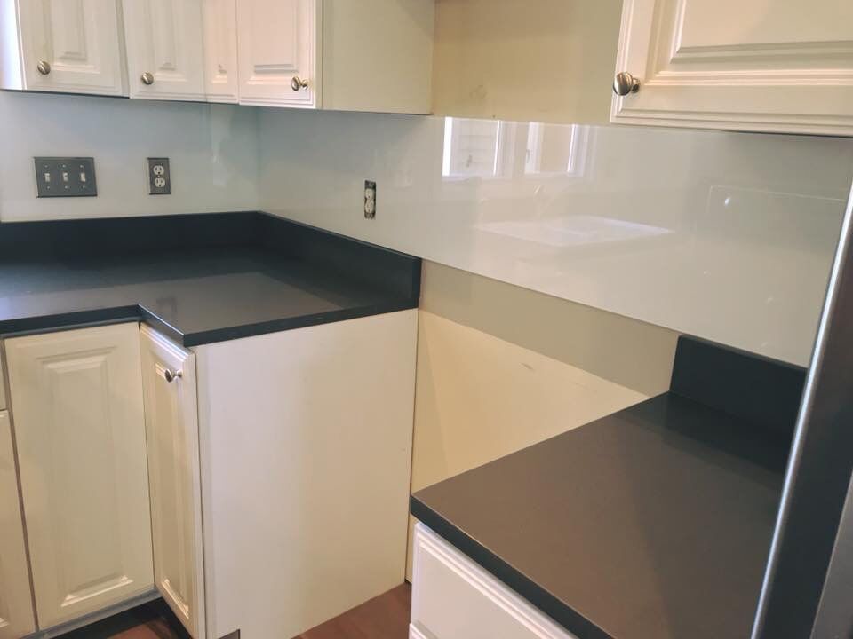 Glass Kitchen Backsplash - Custom Glass in Des Moines, IA