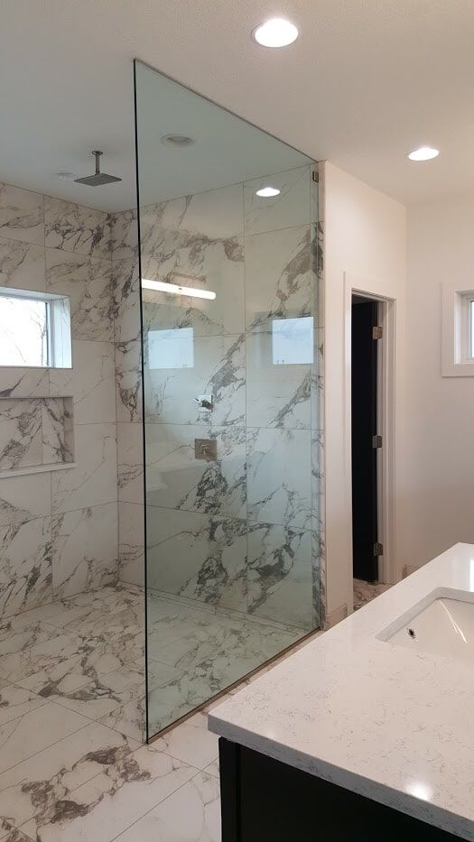 Remodeled Bathroom - Glass Services in Des Moines, IA
