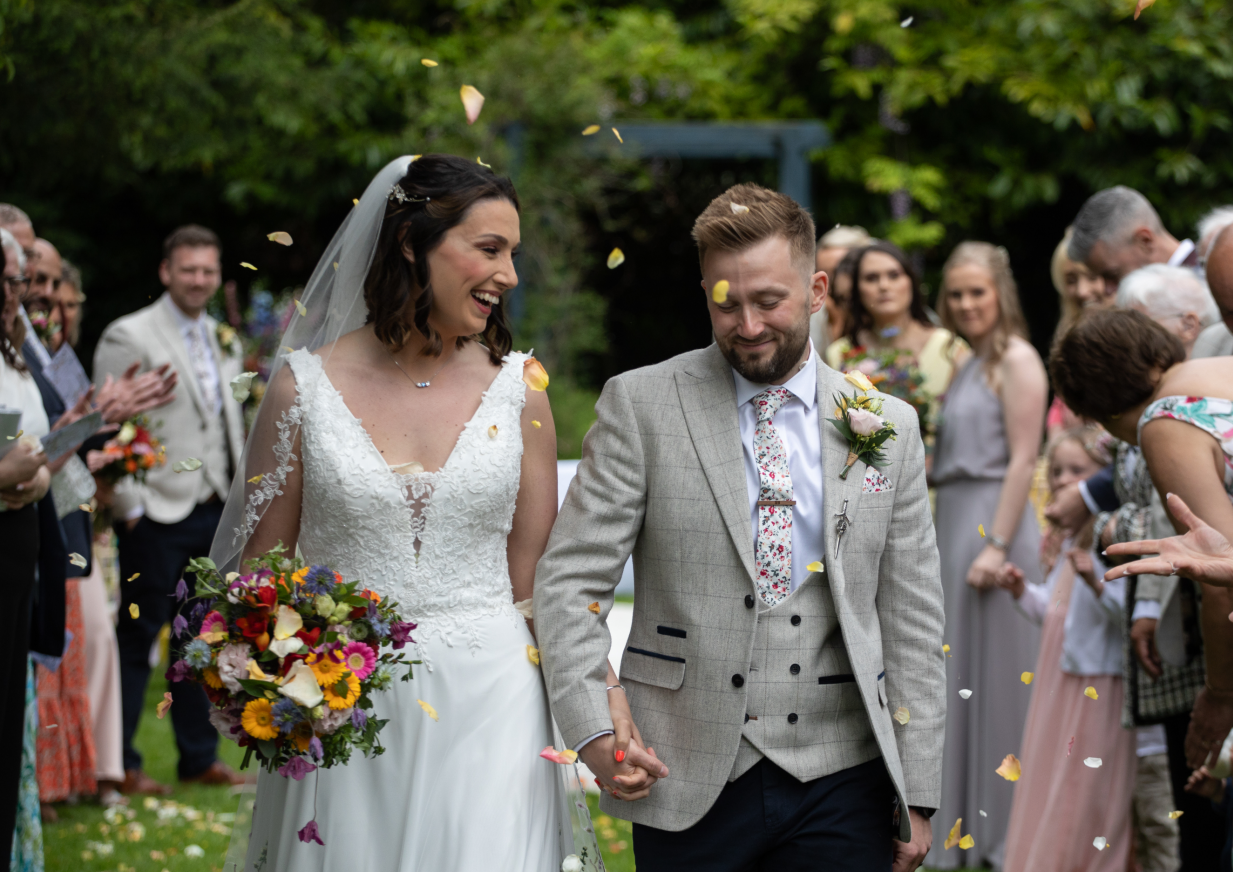 Beth & Scott's riverside wedding photography at The Swan Hotel in May