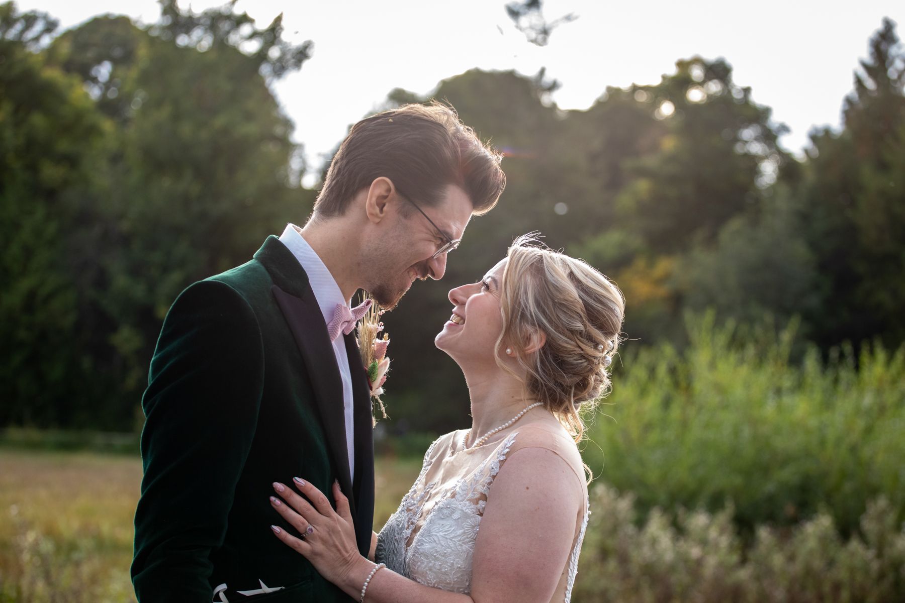 Tara & Miles' Cotswold Wedding at The Swan in September