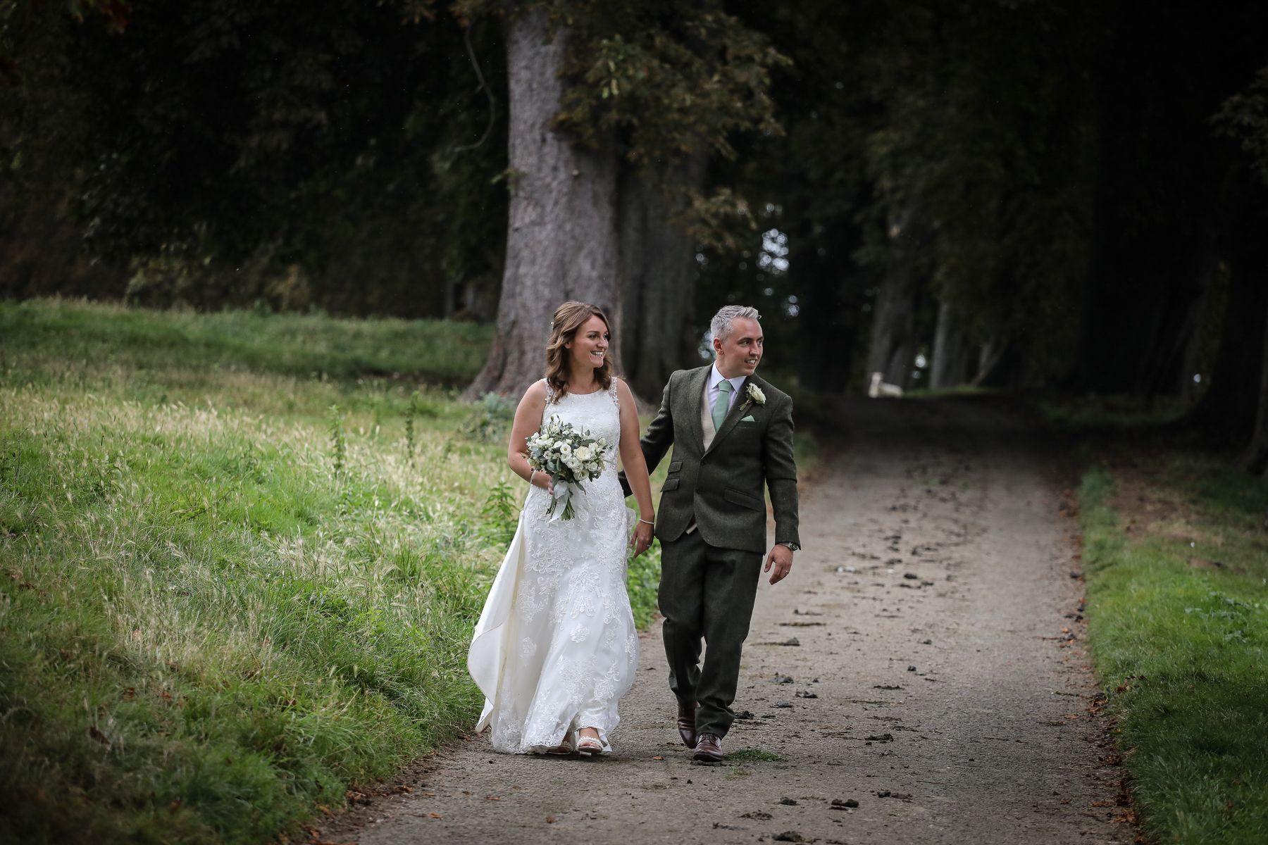 Leigh and Sam's Cotswold Wedding at Mickleton Hills Farm