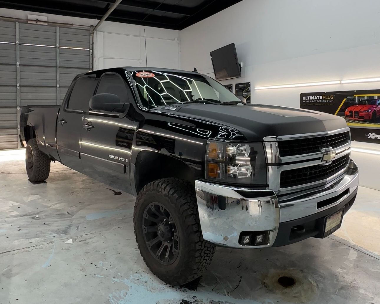 Chevrolet 2500 | Hood Vinyl Wrap