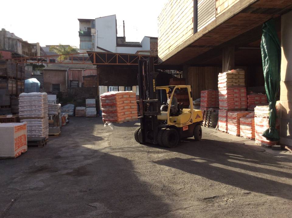 consegna di materiale edile