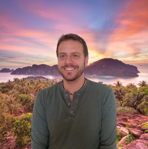 Daniel Plotnik - Travel Advisor