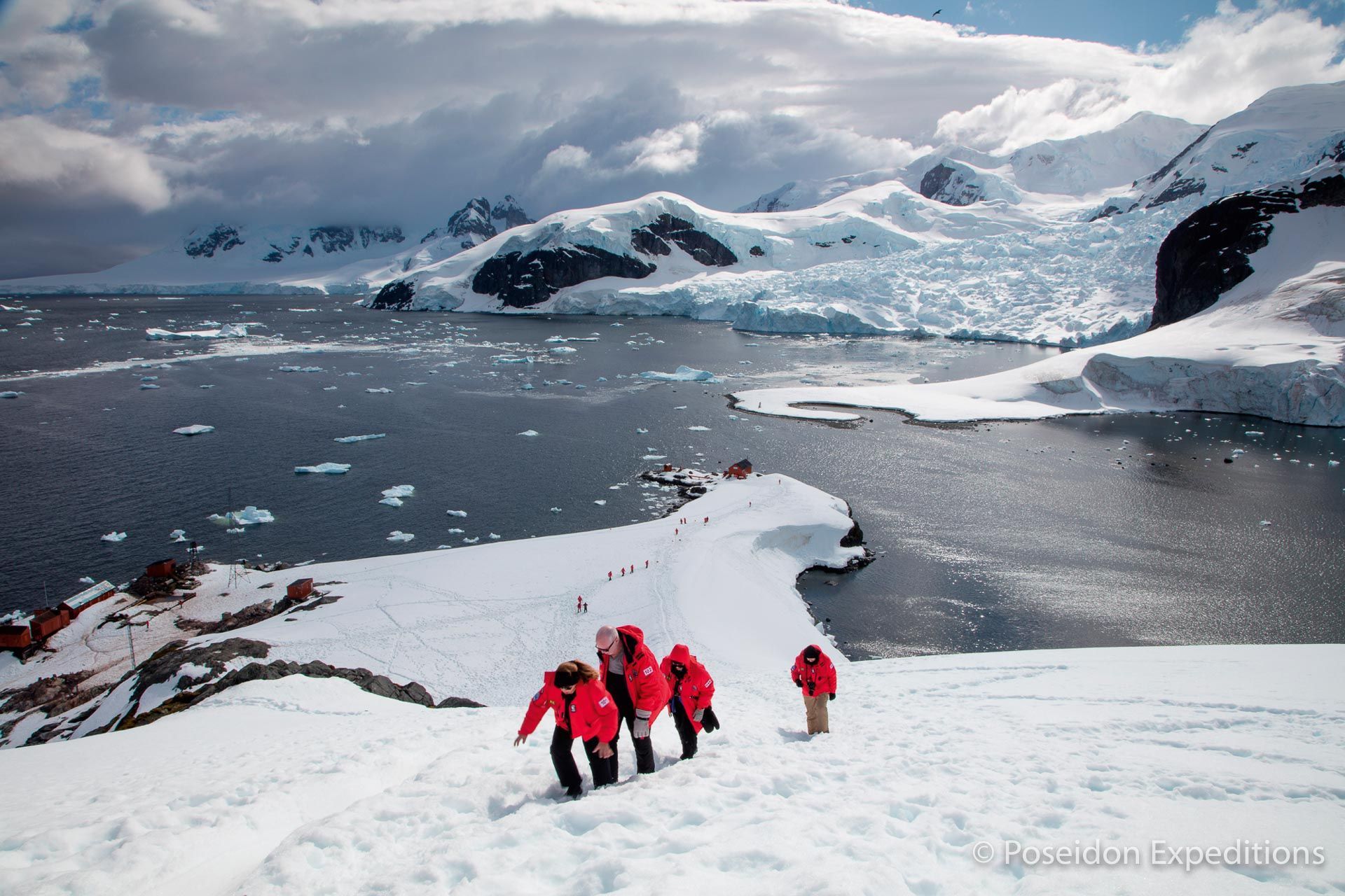 Classic Antarctic Peninsula Cruise Itinerary