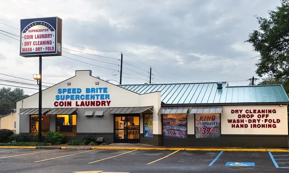 Line Avenue Laundry Services | Speed-Brite Supercenter Laundromat