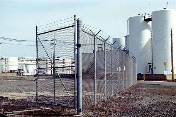 Best industrial fence materials