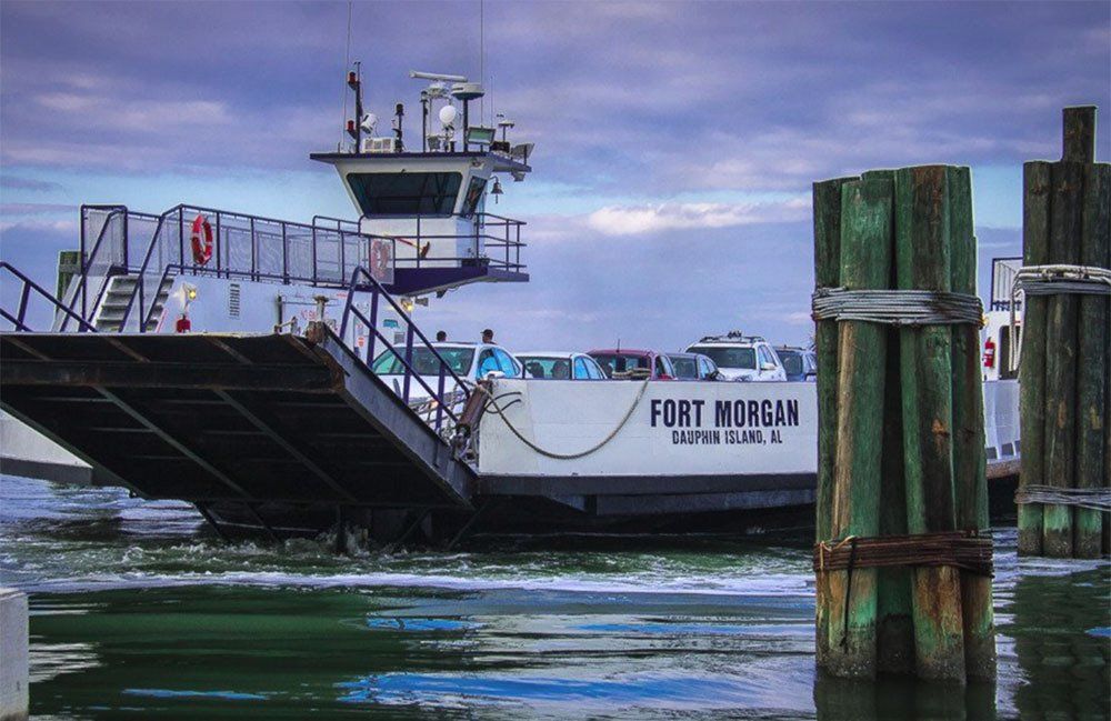 Mobile bay / fort morgan landing