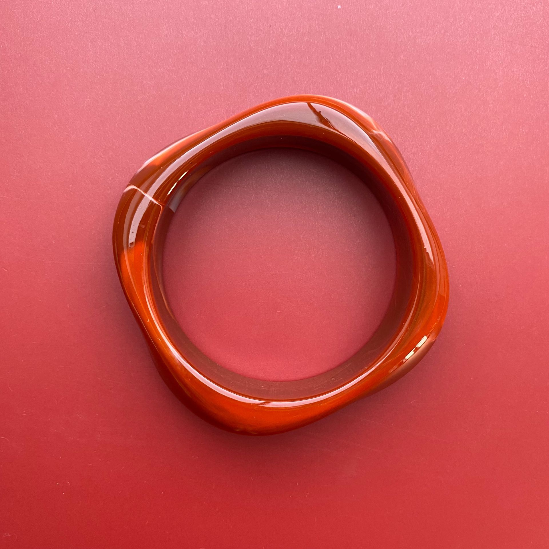 Bangle rust red