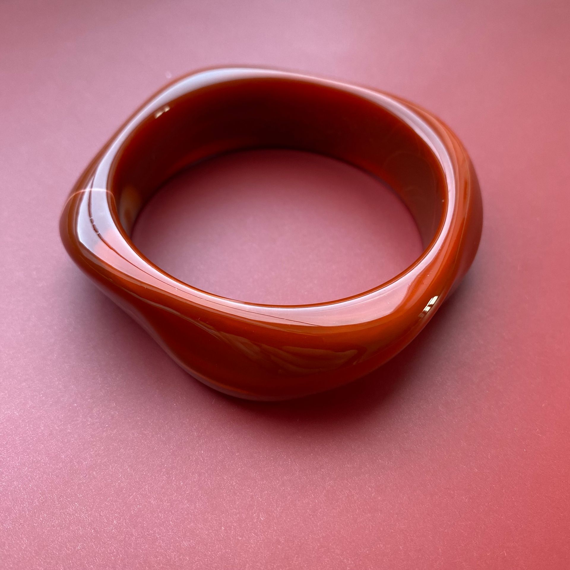 Bangle rust red