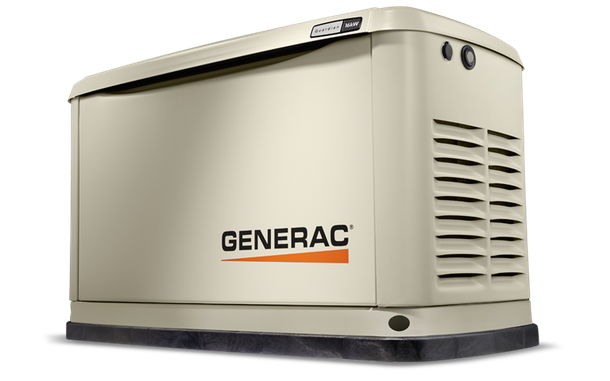 Générateur de secours domestique Generac beige sur une base noire avec logo orange, évents et panneau de commande.