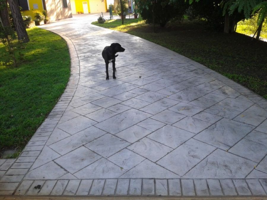 Pavimento stampato esterno giardino