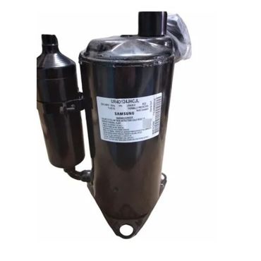 Conjunto de filtro automotriz de metal negro con recipiente cilíndrico adjunto y etiqueta blanca.