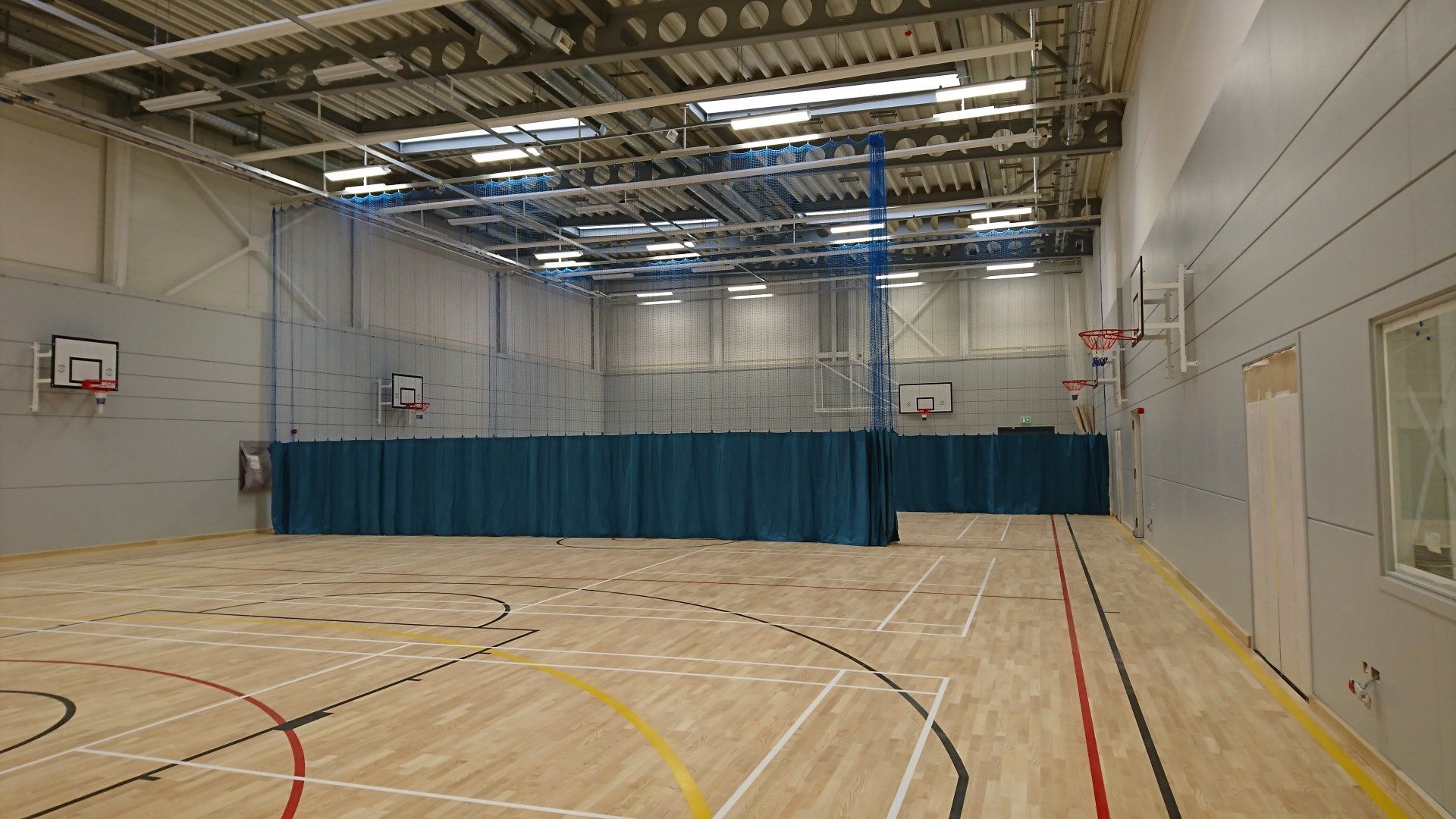 Sports hall equipment and installation