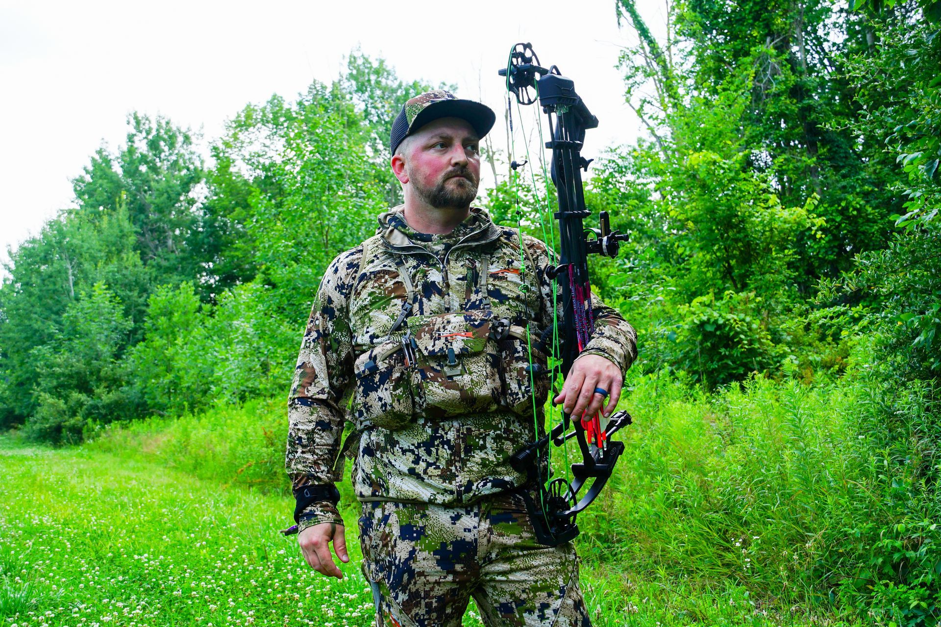 Hunting with bow cup