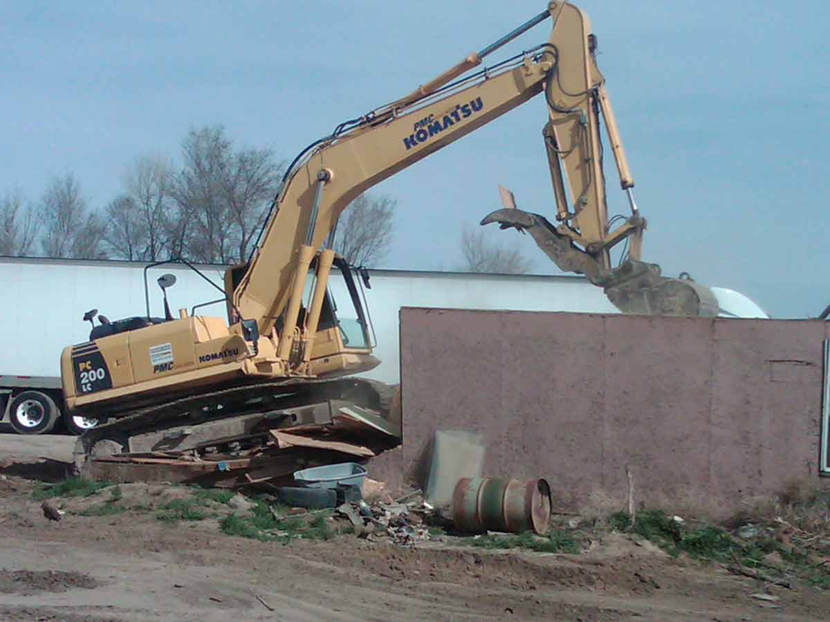 Excavator digging - Excavation in Lamar, CO