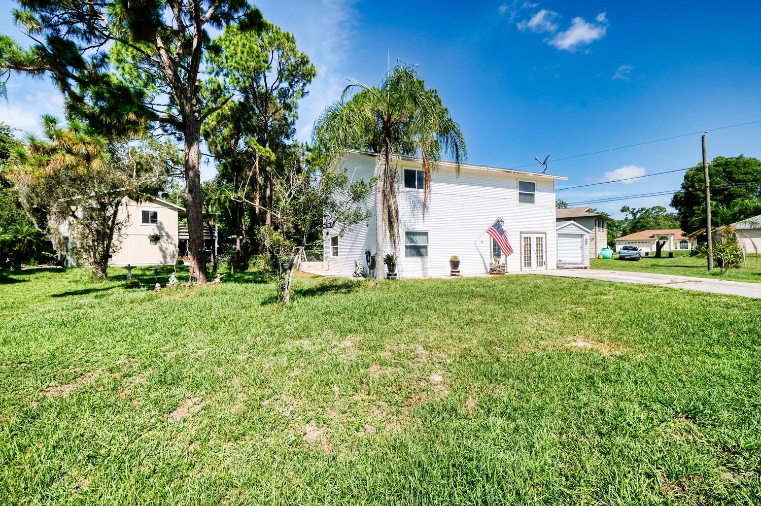 Fort Myers Area Home for Sale 18820 Spruce Dr in San Carlos Park