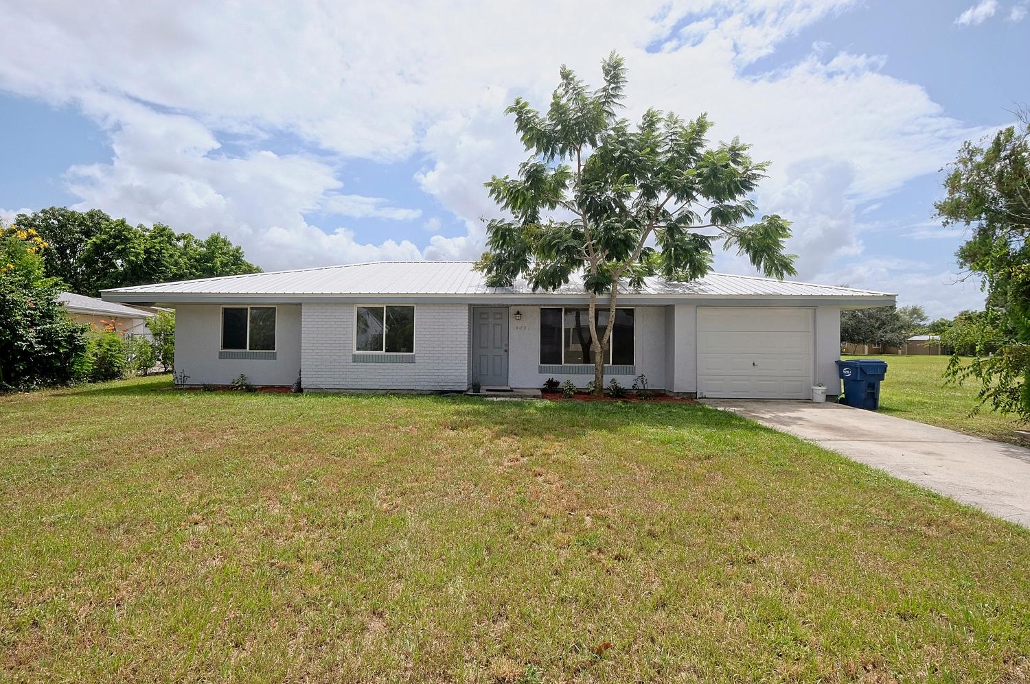 LaBelle Home for Sale 4031 School Circle