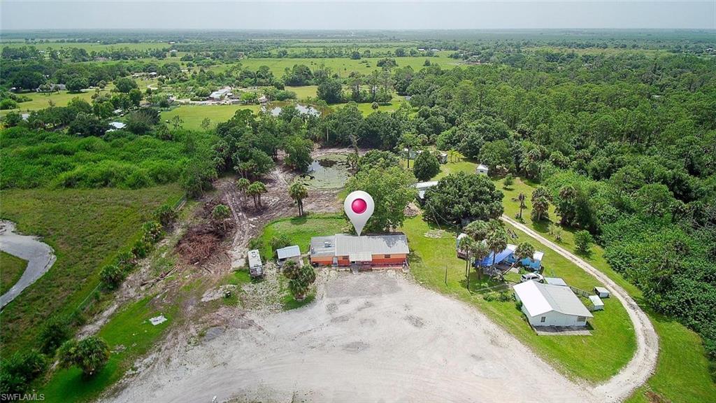 Arial view of an abandoned store front in LaBelle FL