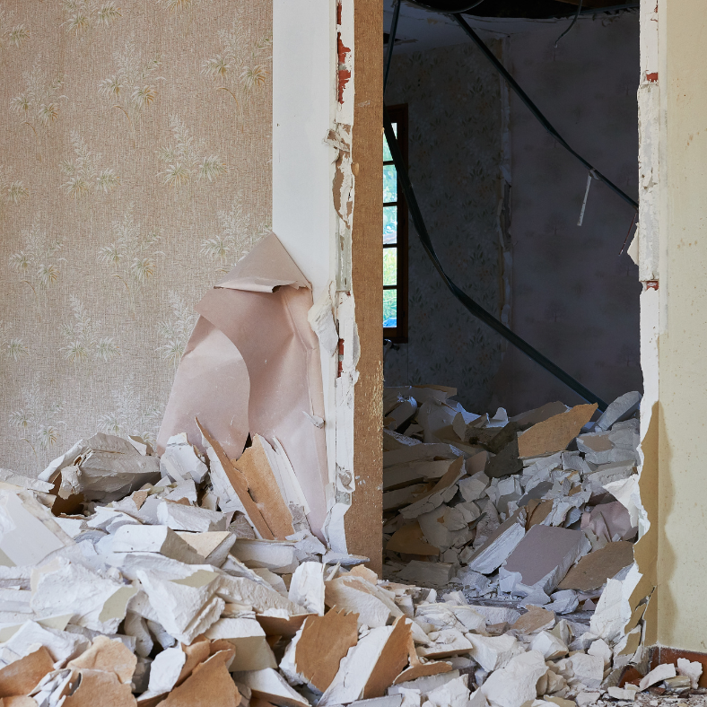Home in disrepair? No worries, we handle all repairs and offer a stress-free selling process.