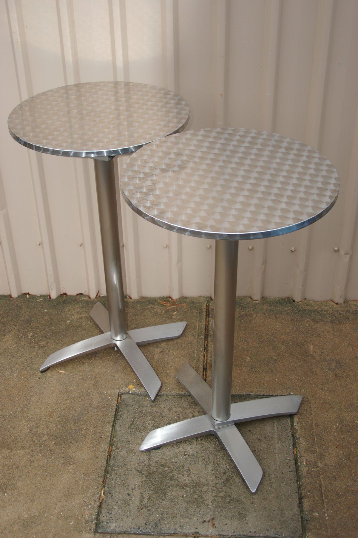 Bar Table