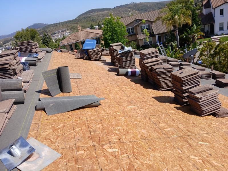 A roof with a lot of shingles on it
